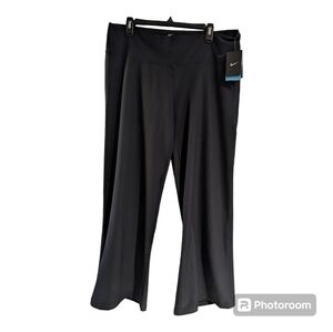 🆕 Nike Dri-Fit Women's Training Workout Pants Size XL Short